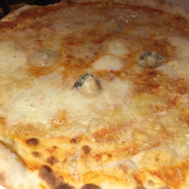 Pizza de quesos - La Nicoletta(Paseo de la Castellana)