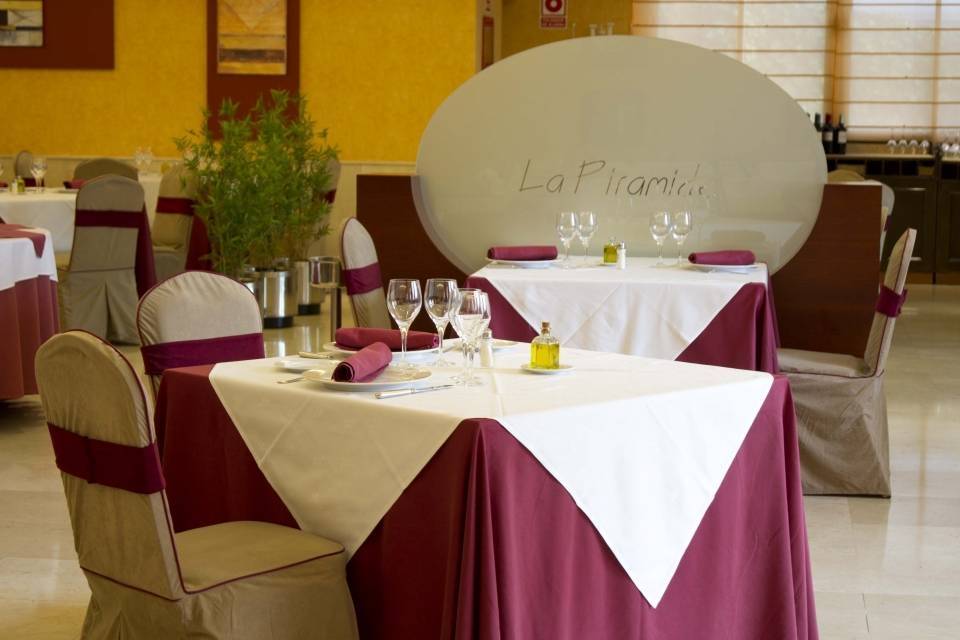 La Piramide Restaurante