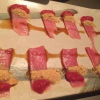 Ventresca de atún rojo con pan y tomate - Kabuki Wellington