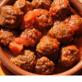 Traditional spanish meat-balls with tomato sauce - Art of Tapas